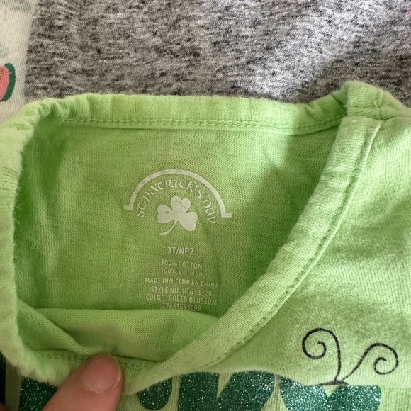 Girls St. Patrick’s valentine shirt bundle 2t - Picture 2 of 2